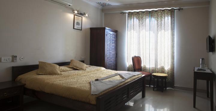 Maya Niwas Bed & Breakfast
