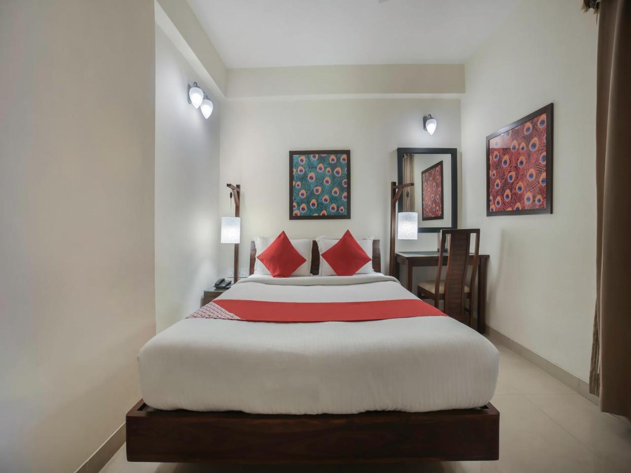 Oyo 8445 Zade House Hotel 2*
