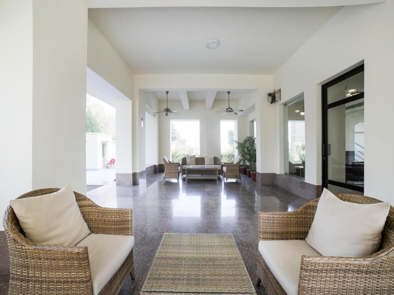 Oyo 8445 Zade House Hotel 2*