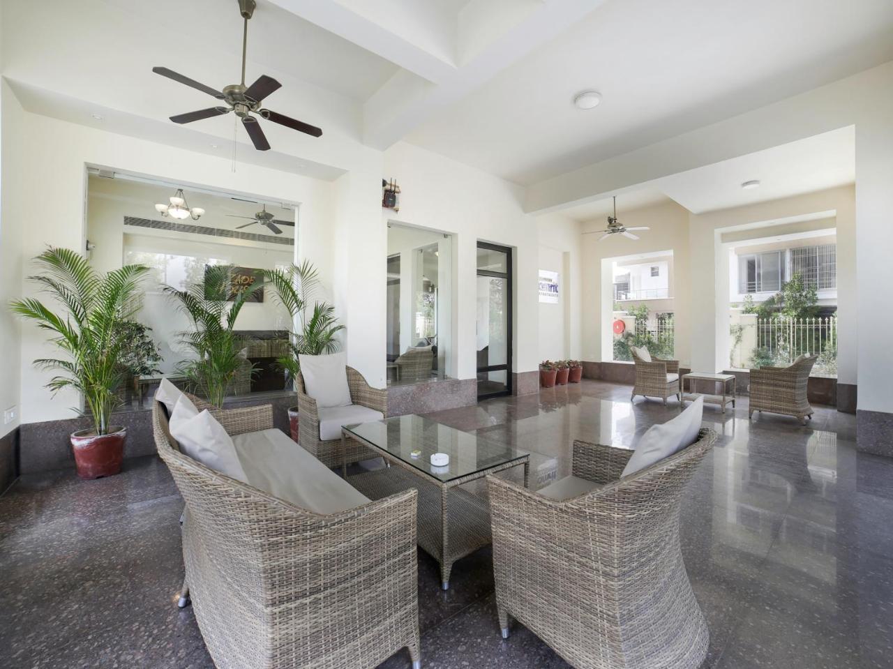 Oyo 8445 Zade House