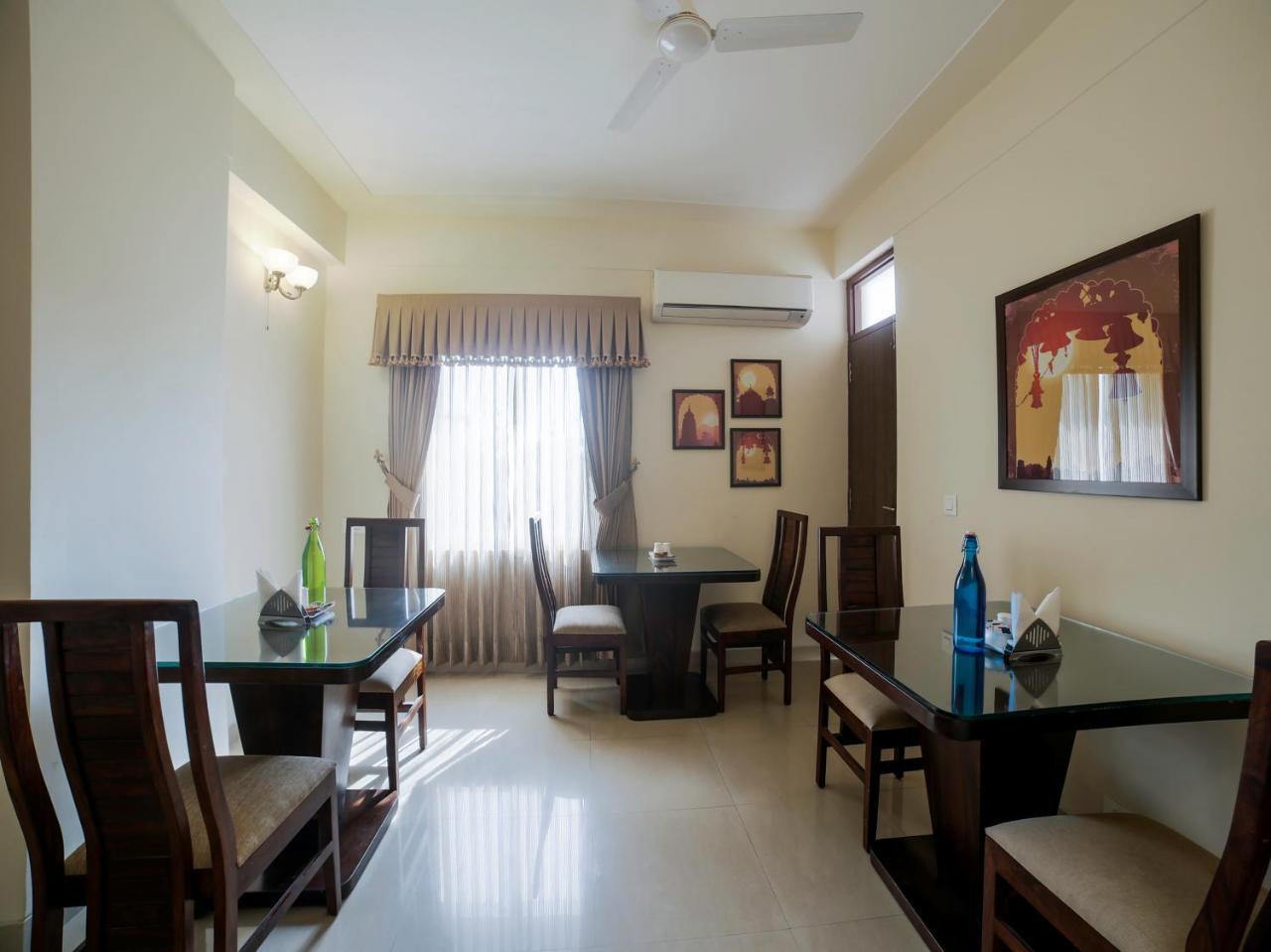 Hotel Oyo 8445 Zade House