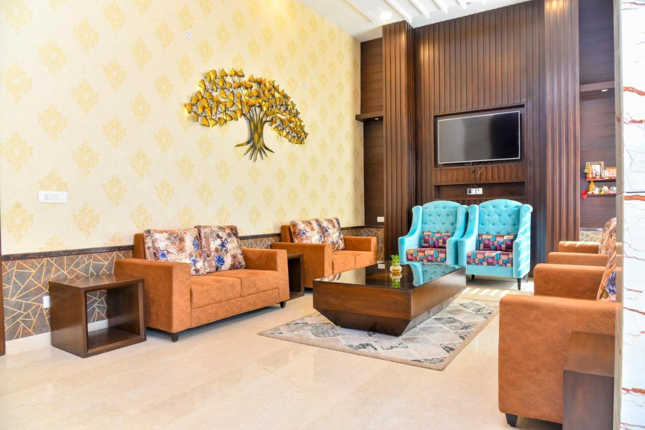 Suncity Plaza 4*