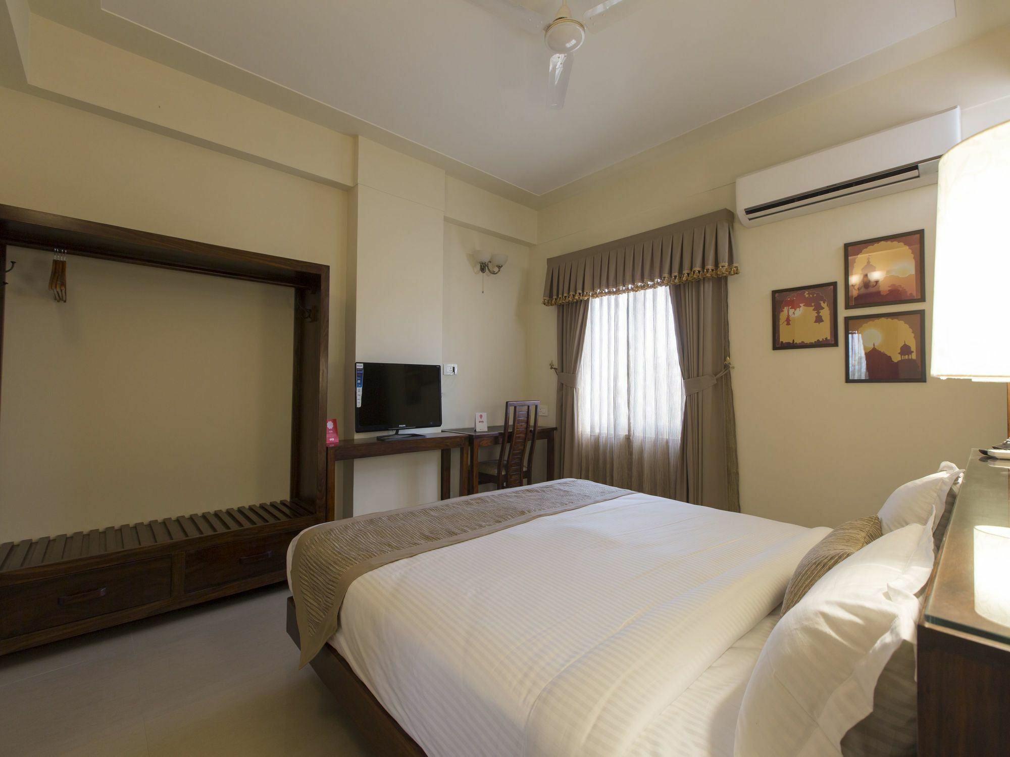 Hotel Oyo 8445 Zade House Jaipur