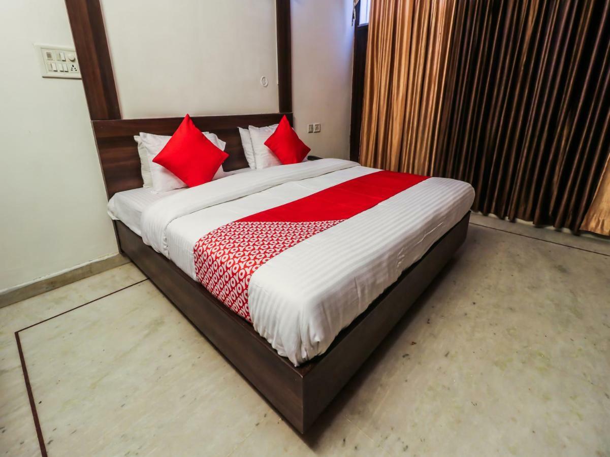 Super O Kaveri Path Formerly Shree Sai Residency Hotel