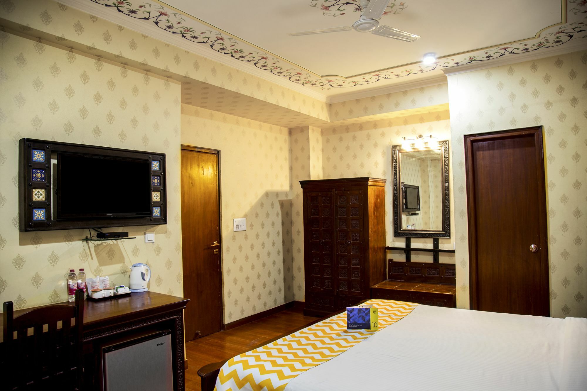 Fabhotel Epic C Scheme Hotel