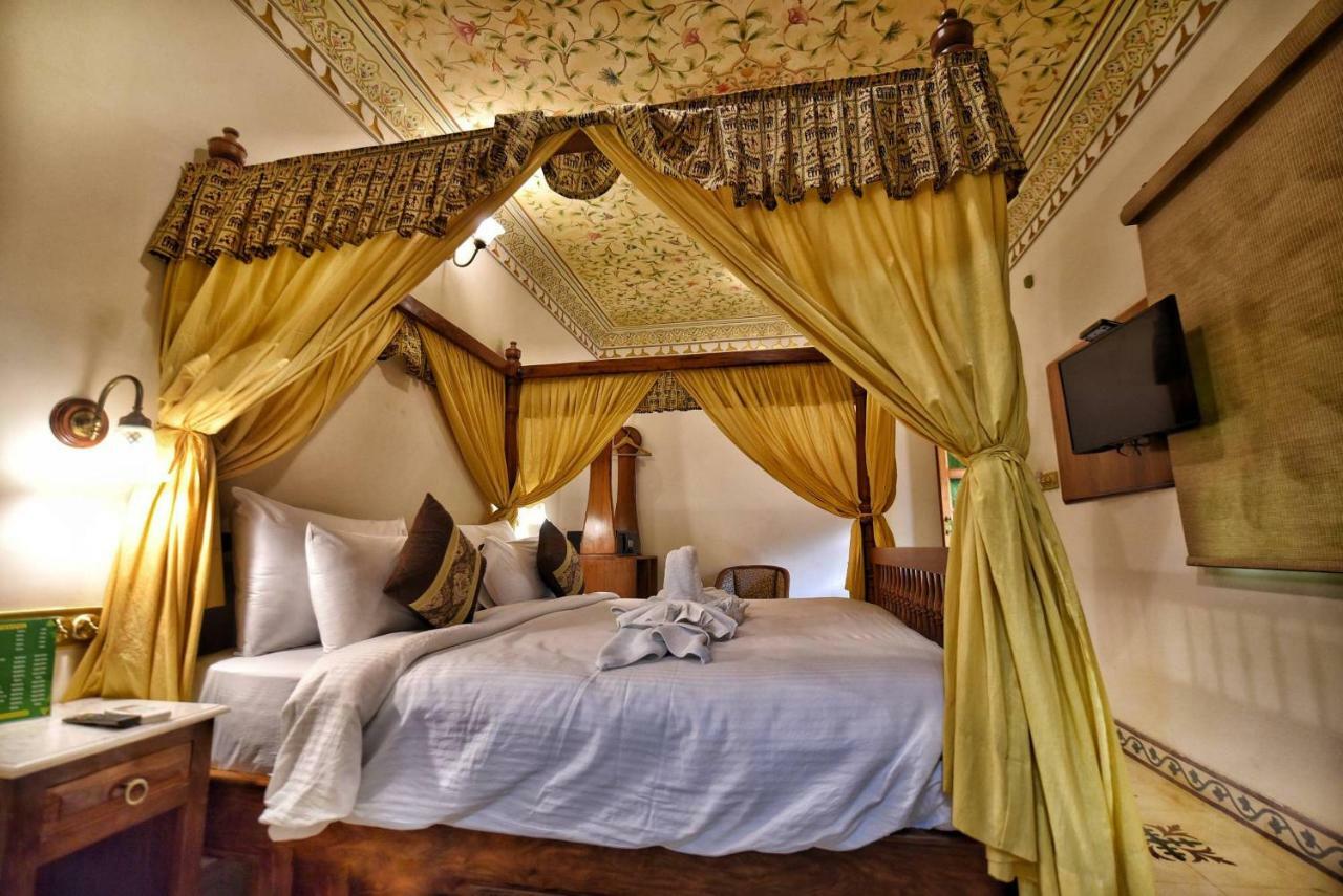 Nirbana Palace - A Heritage And 4*