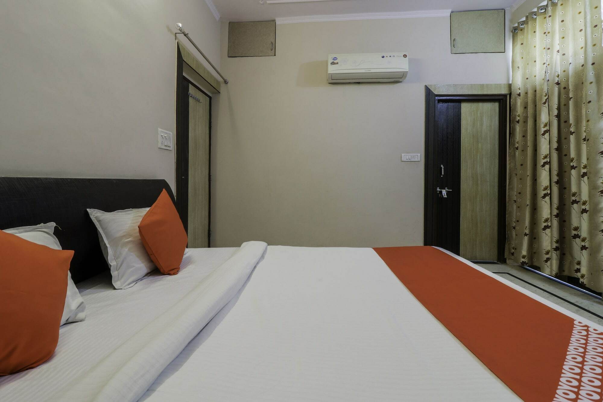 Super O Radhaswami Nagar Hotel