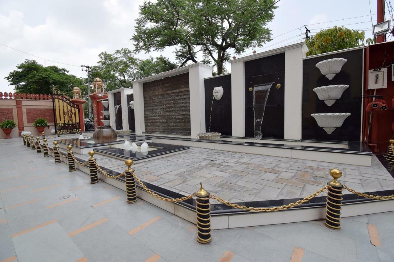 Hotel Umaid Mahal - A Heritage Style Boutique 4*