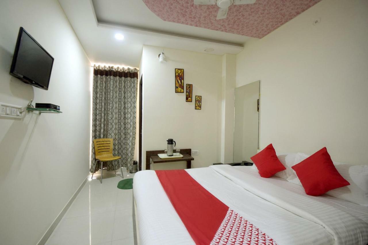 Hotel Oyo 23358 Royal Jaipur