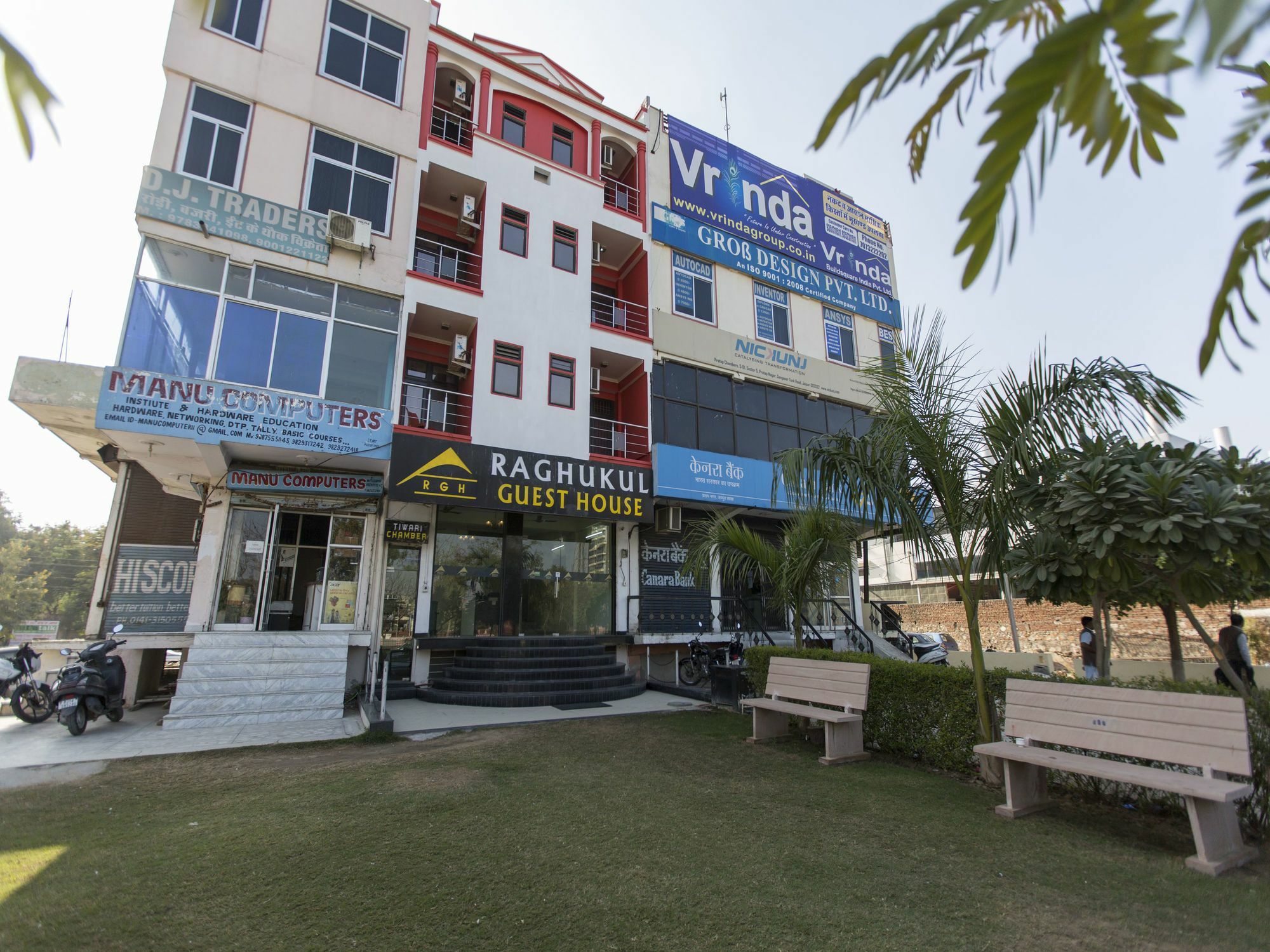 Hotel Oyo 7794 Raghukul