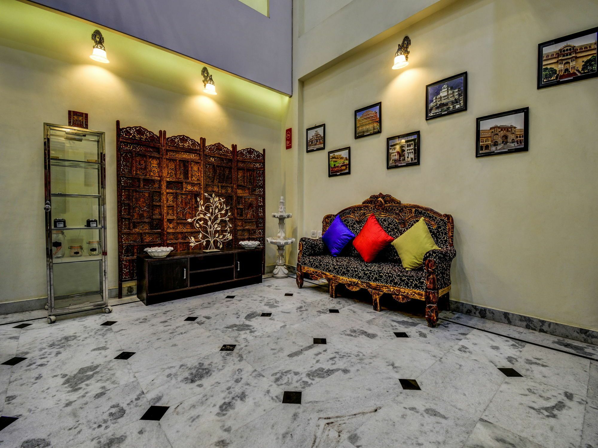Hotel Oyo 4007 Garg Niwas
