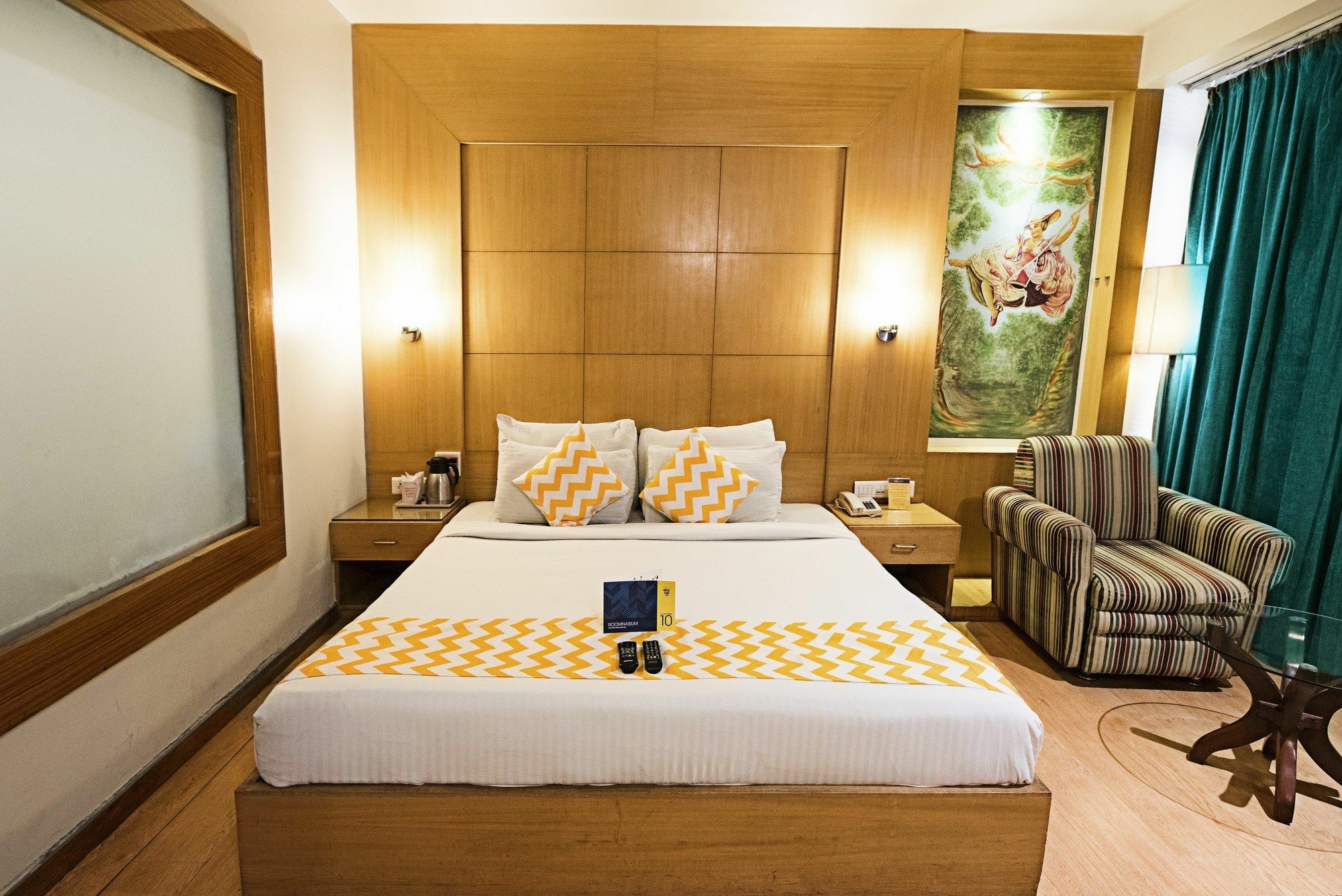 Fabhotel Royal Cm Bani Park Jaipur