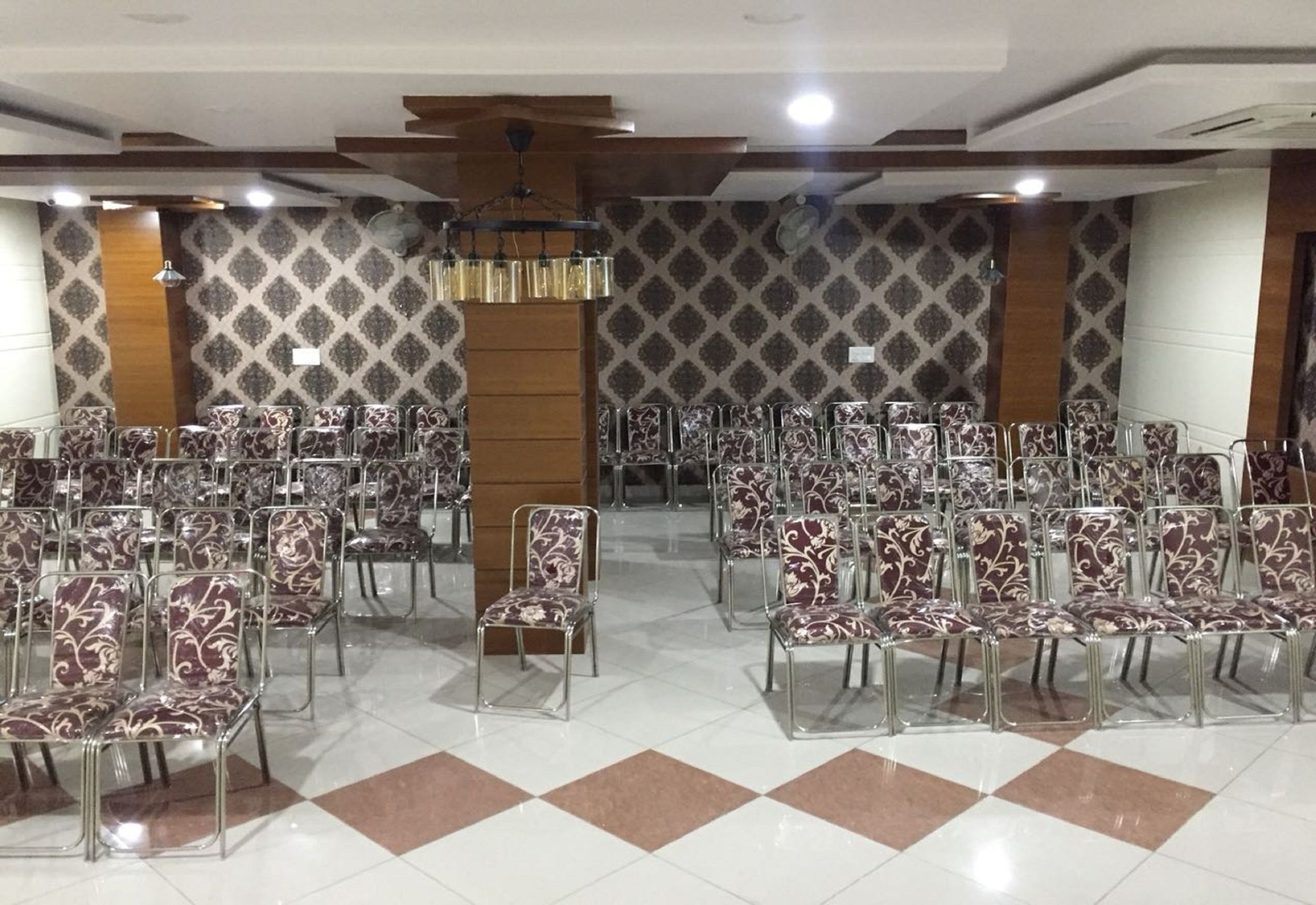 Hotel Olive Greens Near International Airport 3*