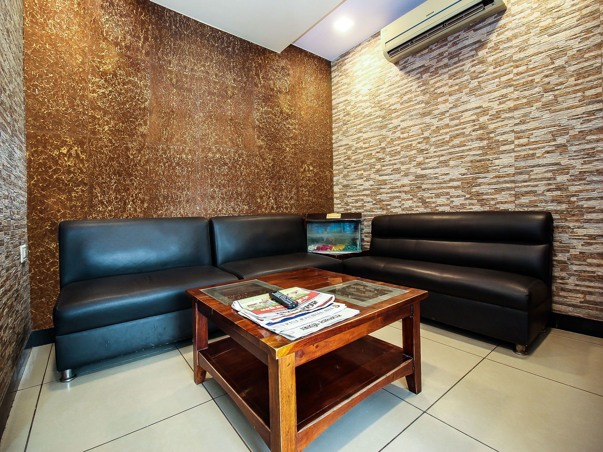 Oyo Flagship 16382 Sinjara Hotel