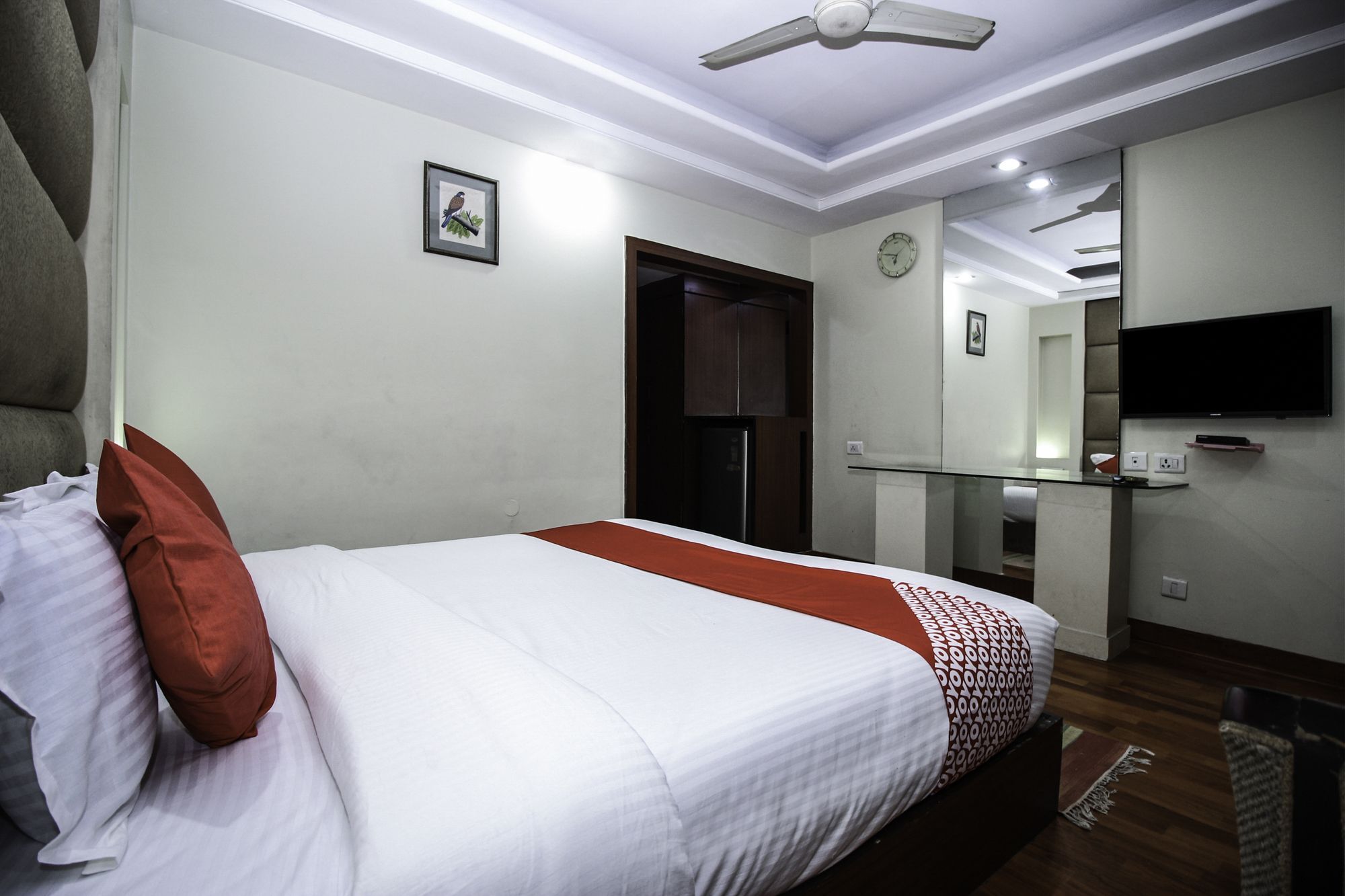 Hotel Oyo 2428 C Scheme Jaipur