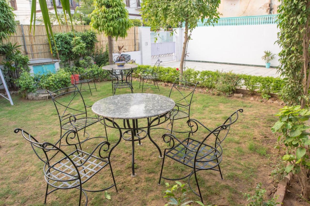 1727 Homestay