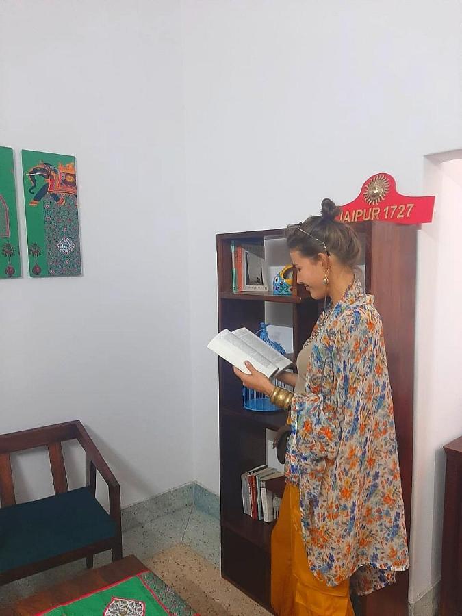 1727 Homestay
