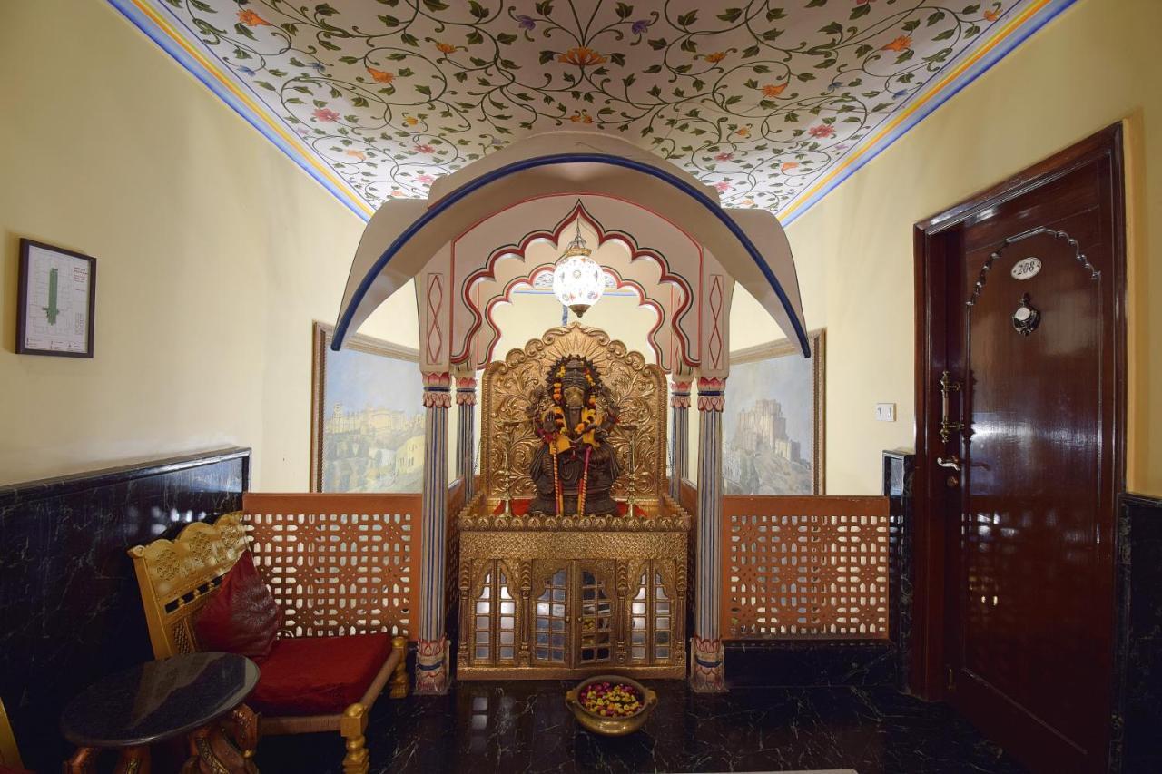 Umaid Mahal - A Heritage Style Boutique Hotel Jaipur