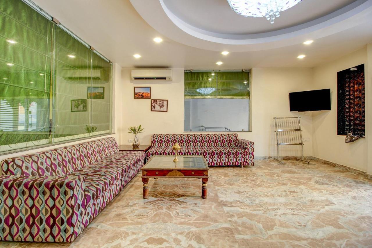 Capital O 11744 Heritage Heights 3*