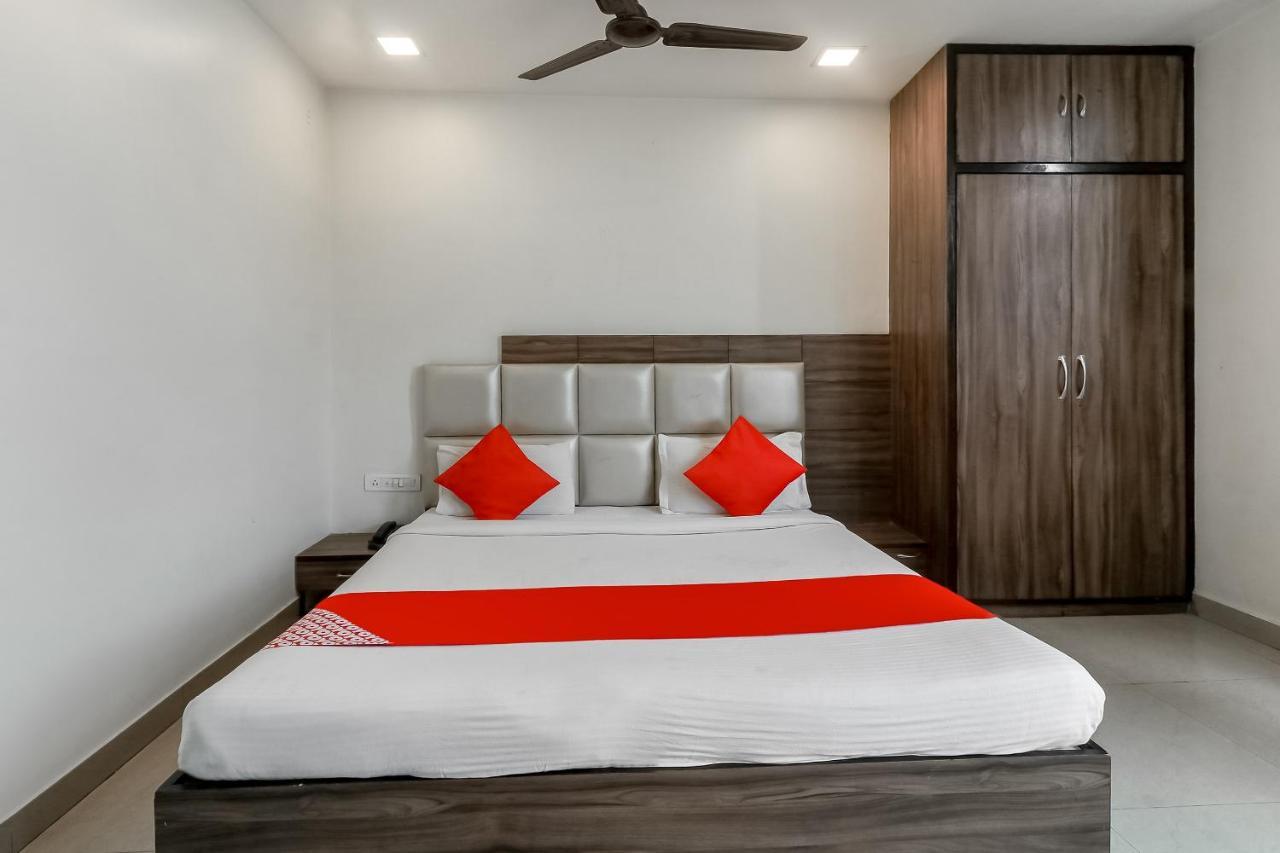 Oyo 3602 Metro View 3*